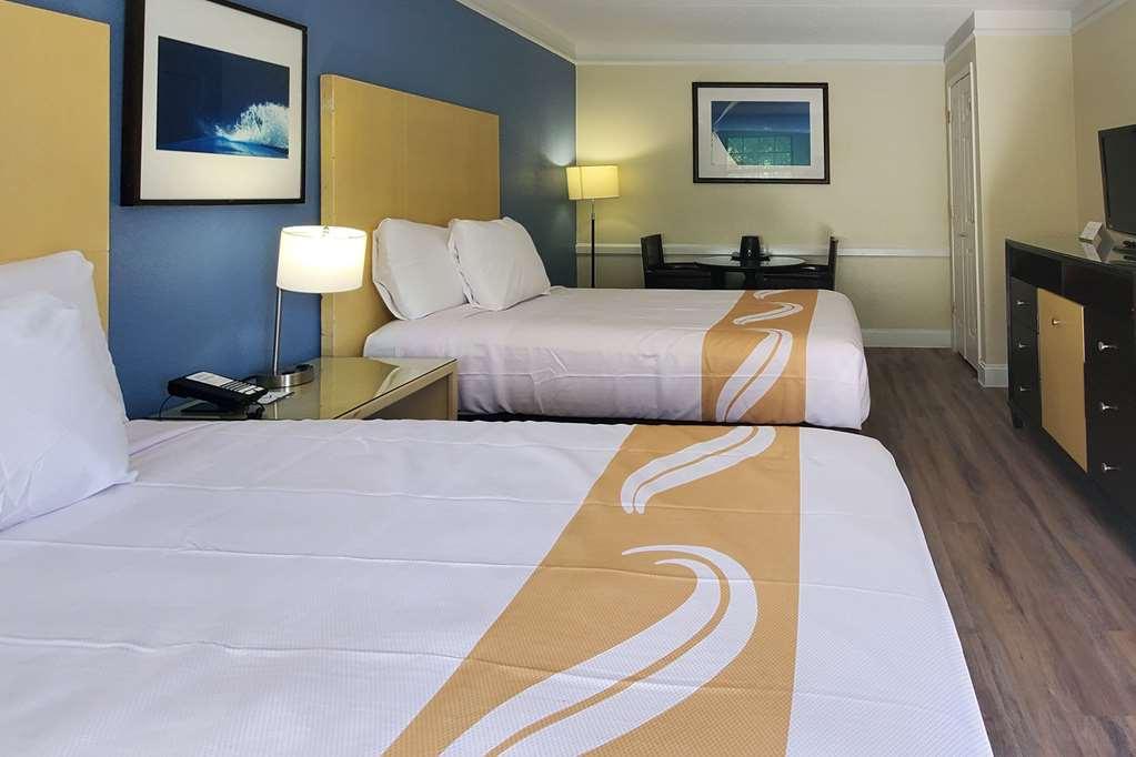 Quality Inn -Hampton Coliseum Convention Center Chambre photo