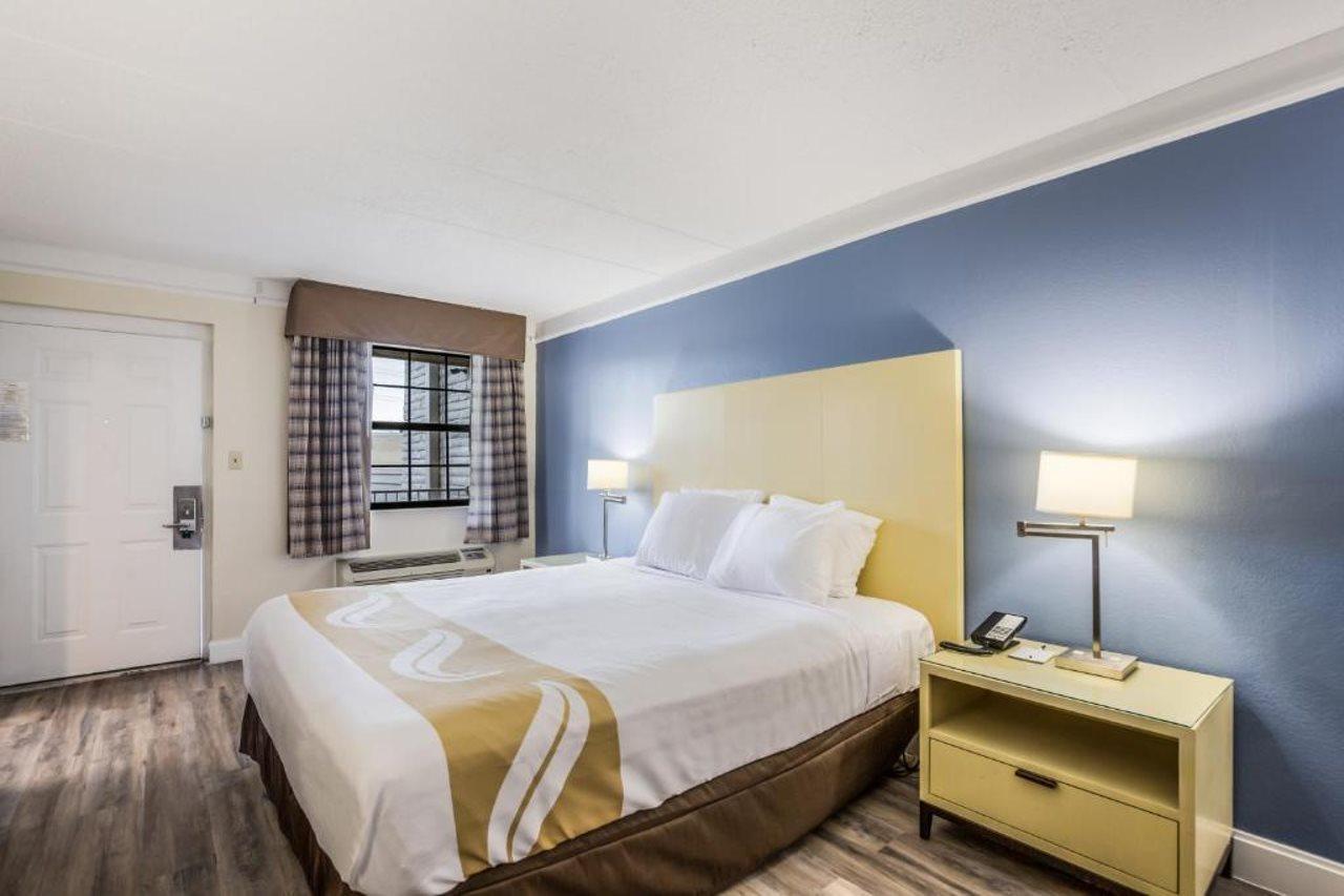 Quality Inn -Hampton Coliseum Convention Center Extérieur photo